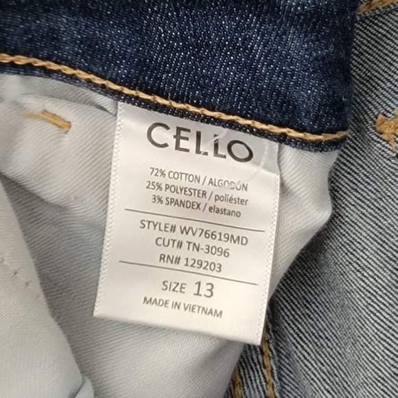 Cello Cropped Skinny Jeans size 13 (NWT) - Picture 2 of 6